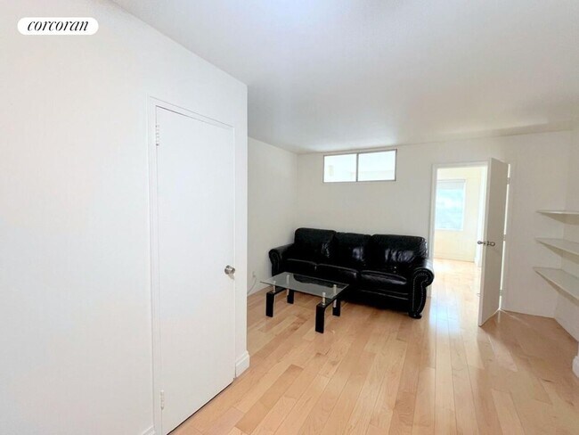 Foto del edificio - 211 E 53rd St