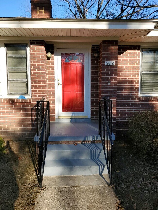 Building Photo - 2812 Friendly Ln