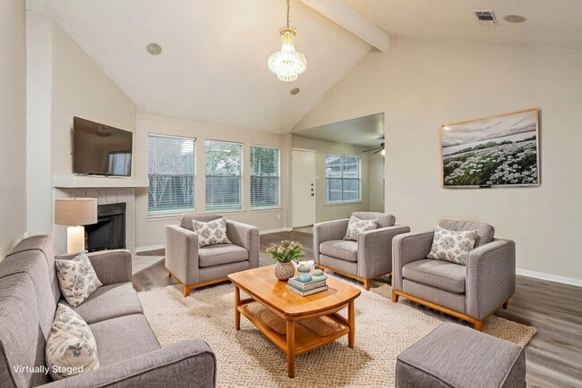 Building Photo - 2803 Green Hollow Ct