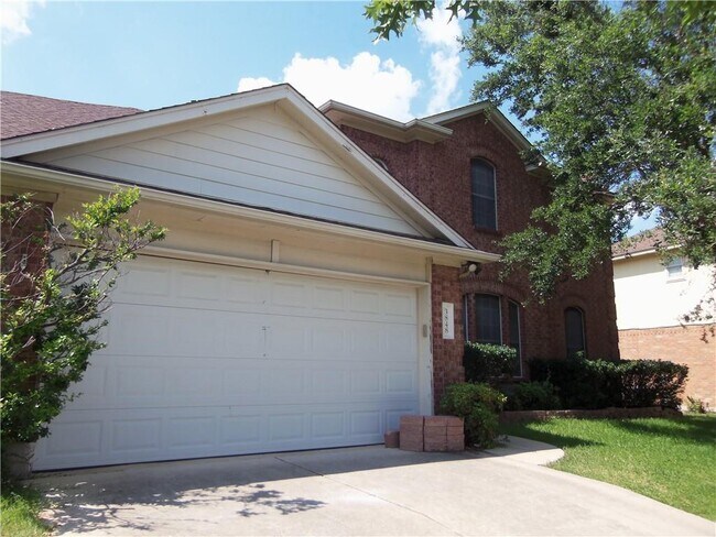 Building Photo - 3848 Laurel Ridge Dr