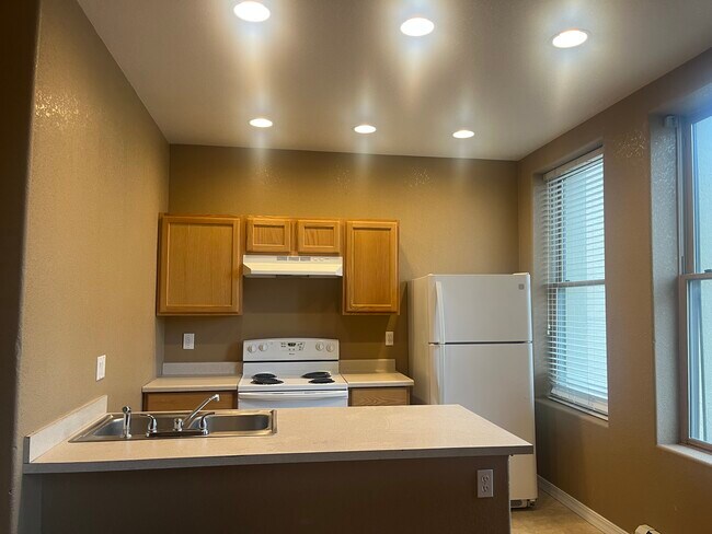 Foto del edificio - 219 S Washington St