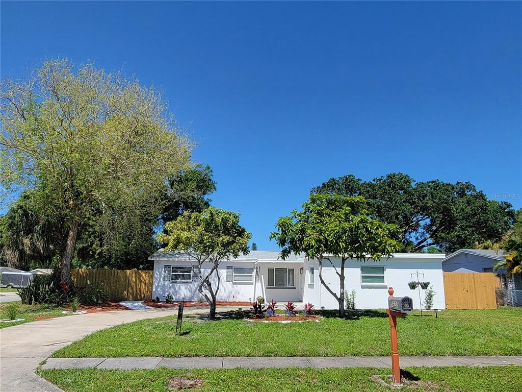 5622 63rd Way N, Saint Petersburg, FL 33709 House for Rent in Saint