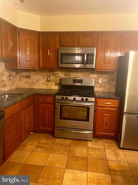 Building Photo - 13466 Photo Dr