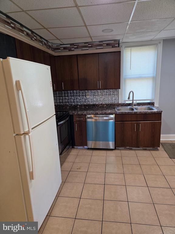 Foto del edificio - 1954 Kohl St