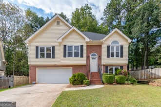 Building Photo - 705 Oxford Crest Ct NW