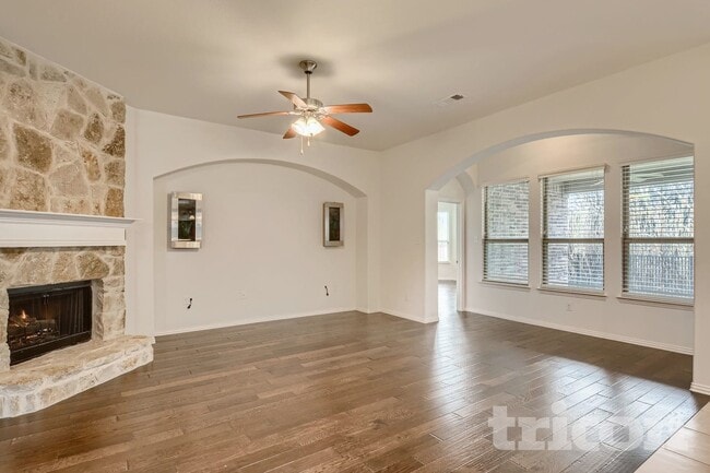 Building Photo - 5024 Kestrel Dr