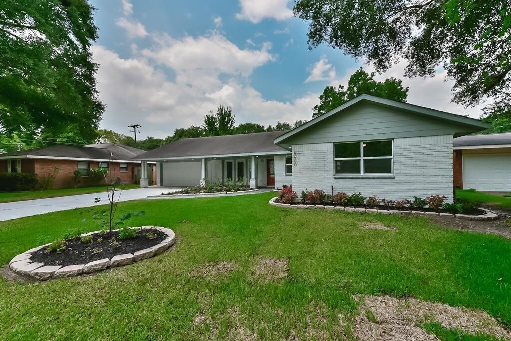 Foto principal - 5830 Jason St