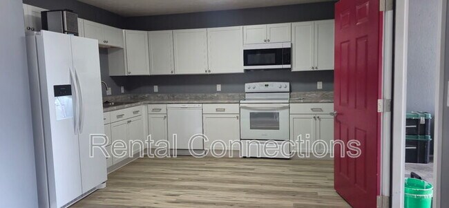 Foto del edificio - 1306 W Mack Ave