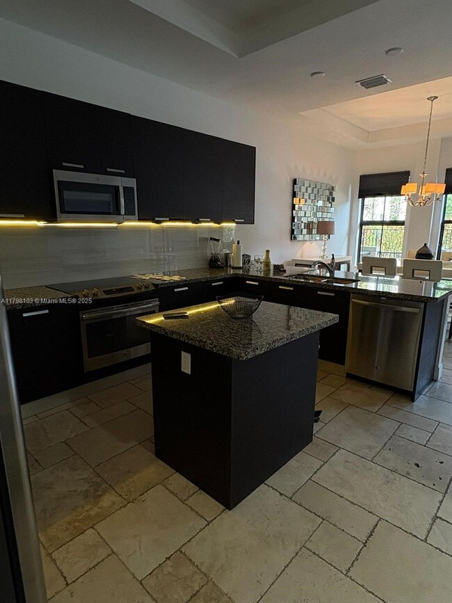 Foto del edificio - 5200 NW 83rd Ct