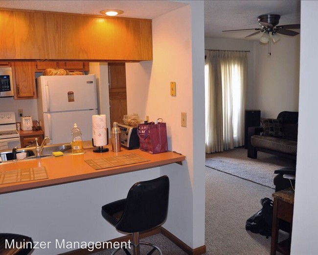 Foto del edificio - 3 br, 1 bath Room For Rent - 422 Vine Street