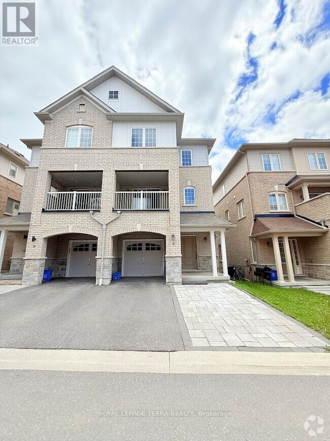 Building Photo - 16 Camilleri Rd