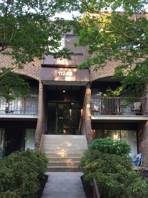 Photo - 11248 Chestnut Grove Square (Reston, VA)