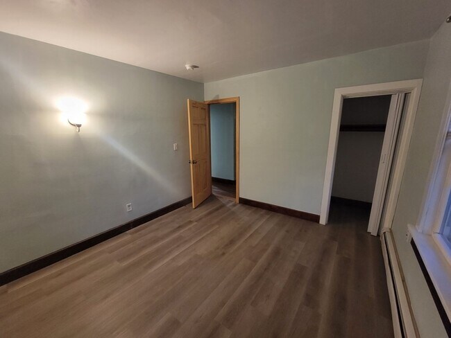 Building Photo - 3952 Washington St