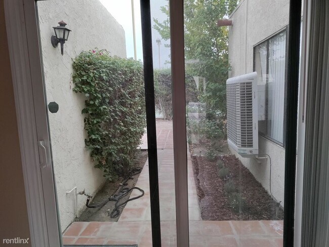 Foto del edificio - 3 br, 2 bath Condo - 1636 Paseo de la Palma