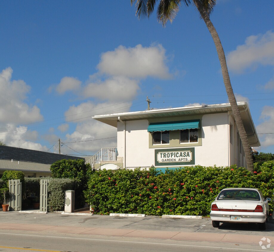 Foto del edificio - Tropicasa Garden Apartments