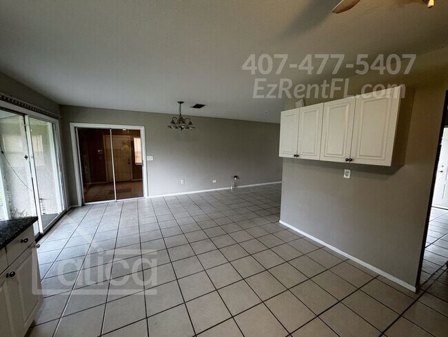 Building Photo - 6667 Carovel Ave