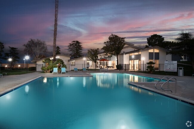 Chaparral Apartments