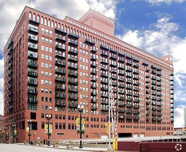 Randolph Place Condominiums Rentals Chicago, IL