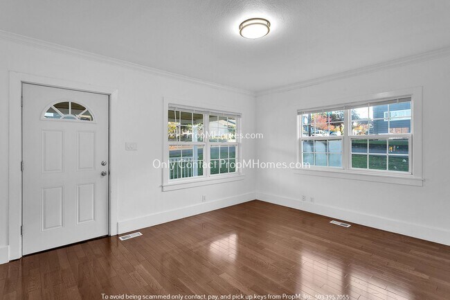Building Photo - Historic Charm Meets Modern Comfort in Ore...