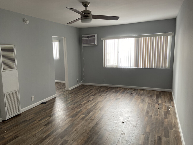 Building Photo - 940 Arapahoe St
