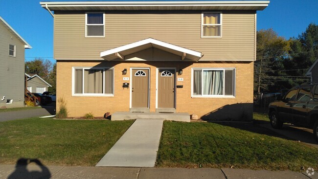 Front view - 719 Moreland Ave