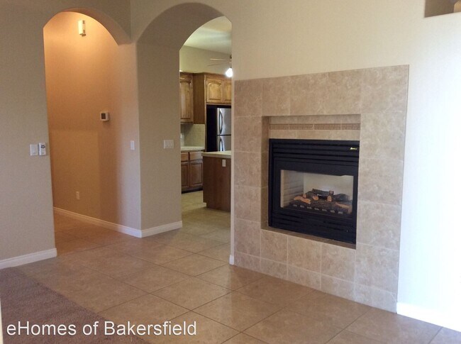 Building Photo - 3 br, 2 bath House - 6427 New Dawn Ct