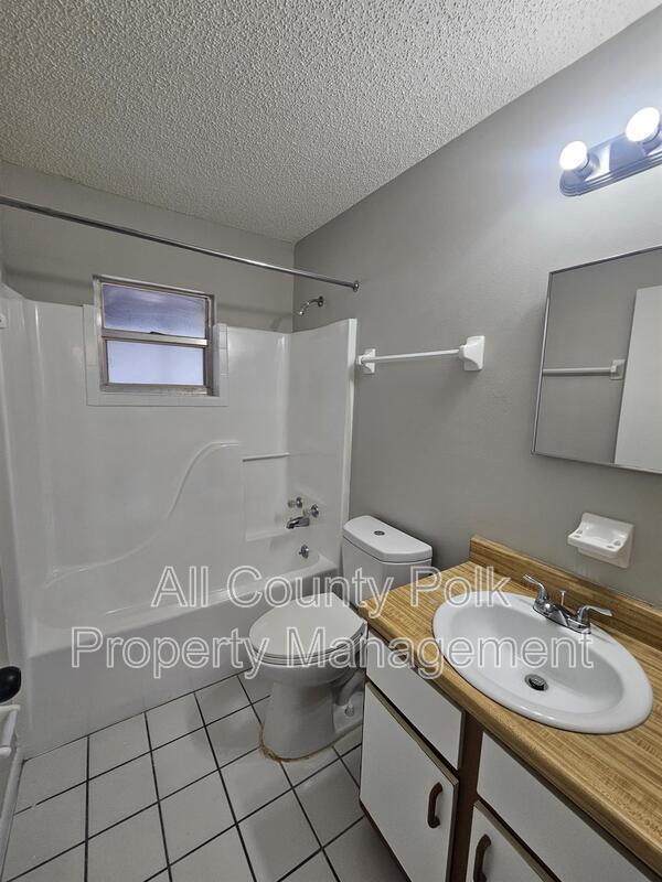 Foto del edificio - 455 Buck Moore Rd