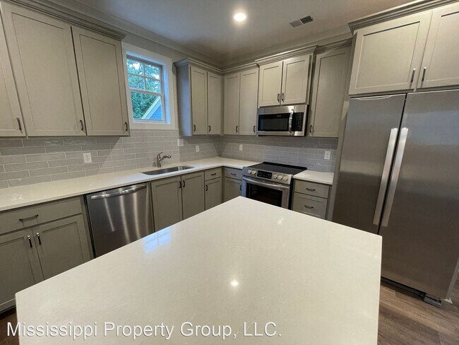 Foto del edificio - 2 br, 2 bath House - 1212 Ivy Road