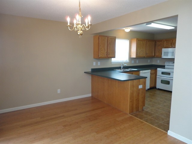 Foto del edificio - 1502 Prairieview Lane