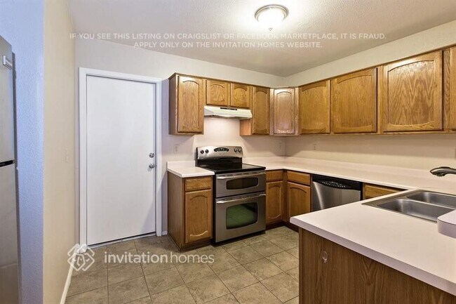 Foto del edificio - 11564 W Sage Dr