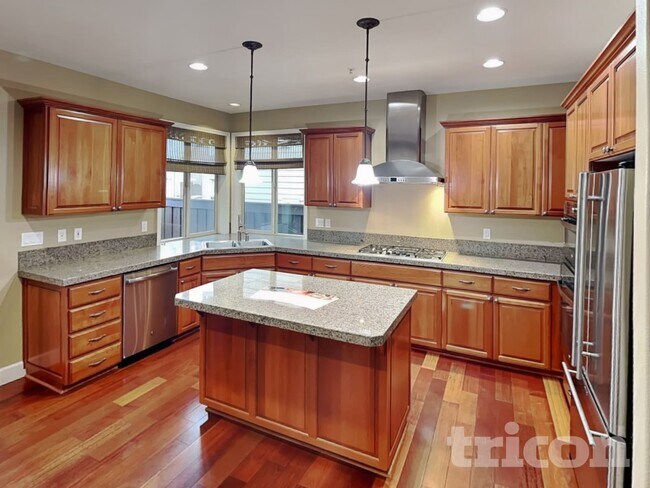 Foto del edificio - 29261 SW Charlotte Ln