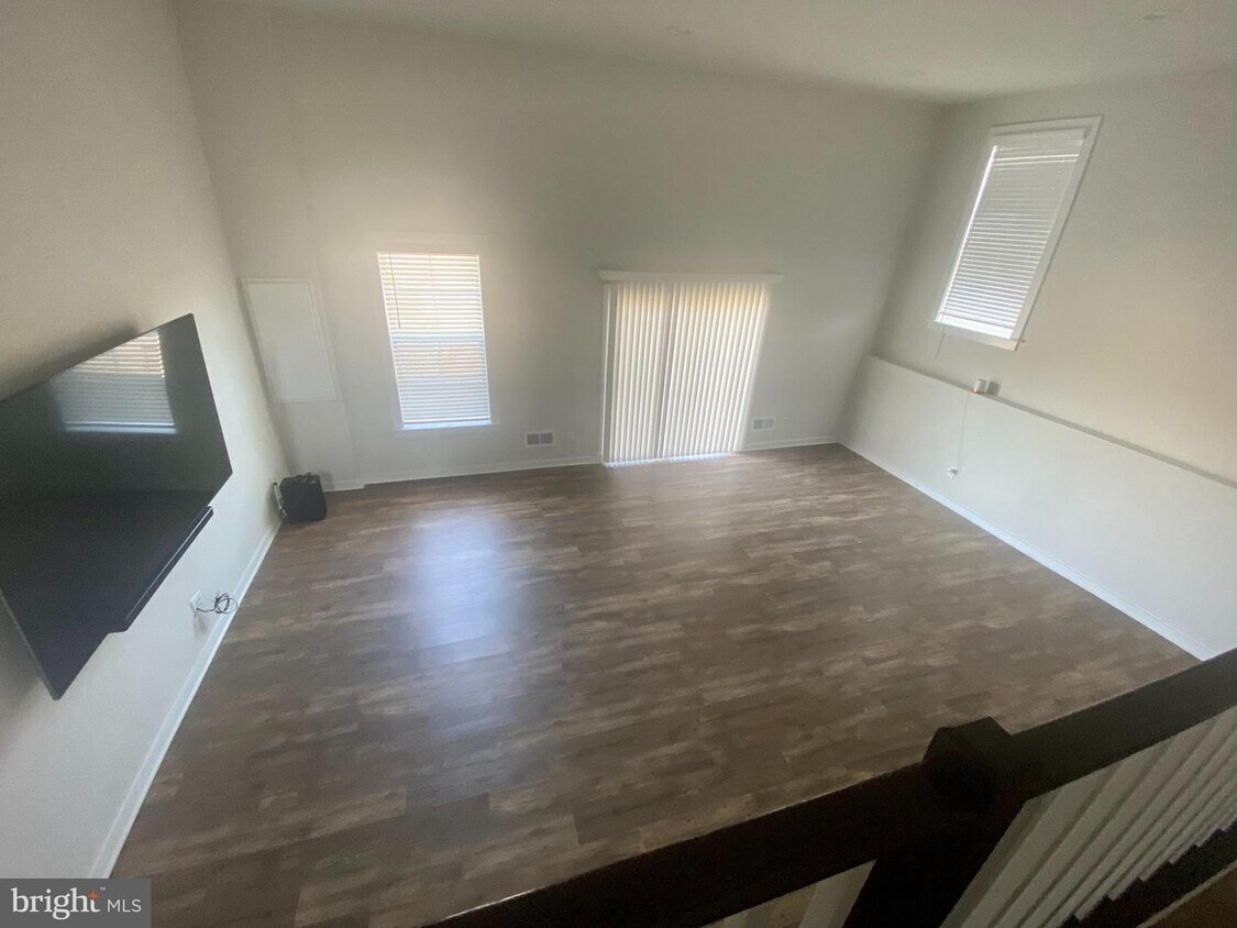 24057 Gumspring Kiln Terrace, Dulles, VA 20166 Condo for Rent in