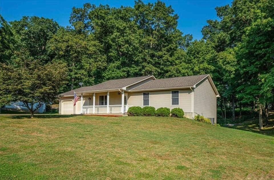 Foto principal - 120 Edgewood Rd