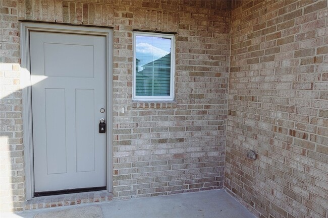 Building Photo - 8582 Blueberry Ash St