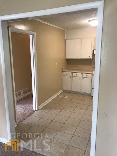 Building Photo - 300 Cedar Wood Ct SW