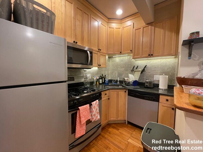 Photo - 191 Winthrop Rd Apartment