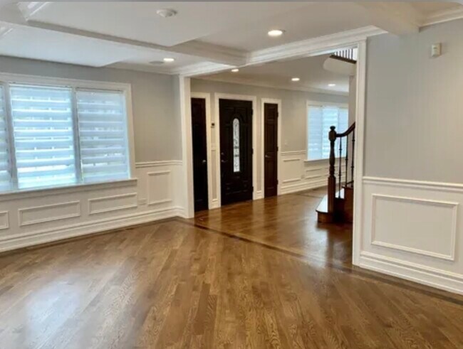 Foto del edificio - 131 Montgomery Ln