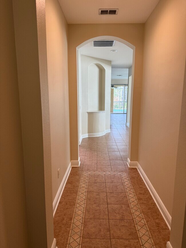 Foto del edificio - 7530 Colbury Ave