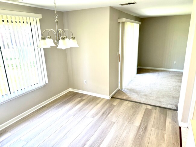 Foto del edificio - 3 Southcreek Ct