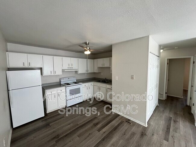 Building Photo - 4331 Ericson Dr