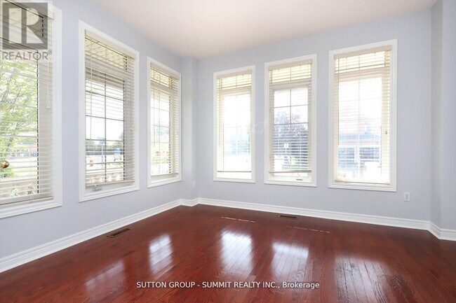 Photo du bâtiment - 1087 Abbott St