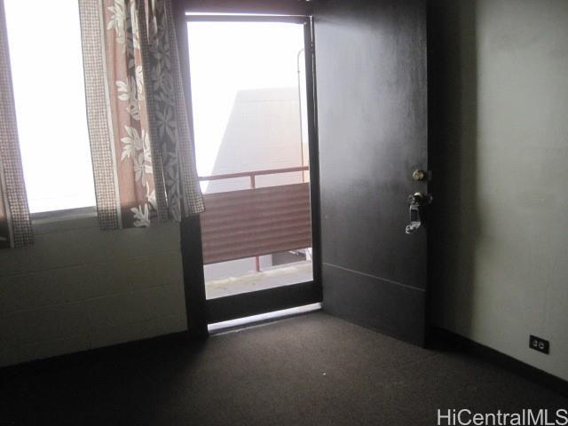 Building Photo - 1566 Kewalo St