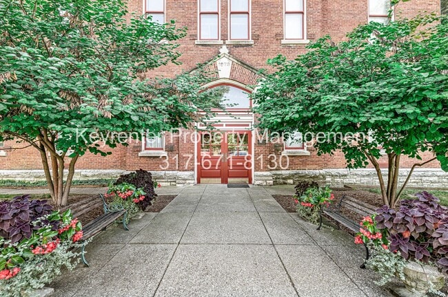 Photo - 714 Buchanan St. UNIT 4, Indianapolis, IN 46203 House