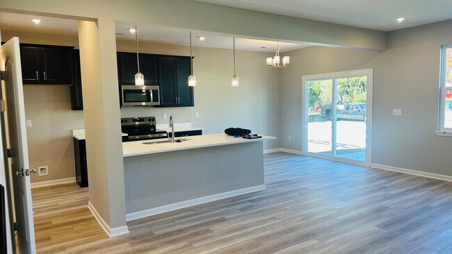 Foto del edificio - 4336 Motivation Path