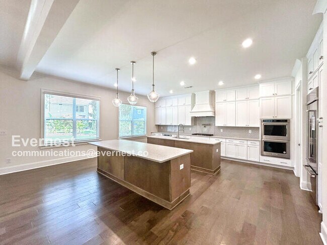 Foto del edificio - 2517 Canopy Ct