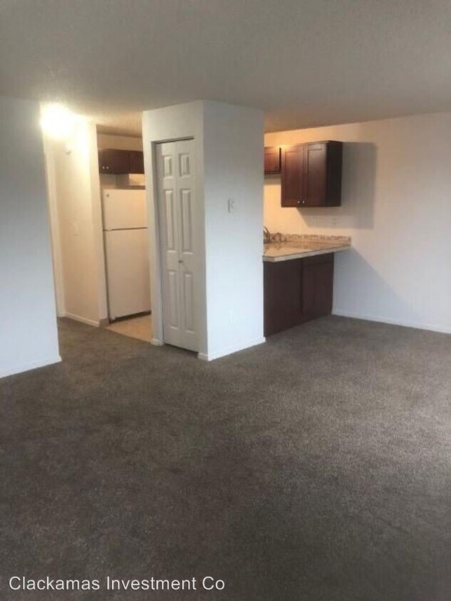 Primary Photo - 1 br, 1 bath Apartment - 469 Hilltop Ave