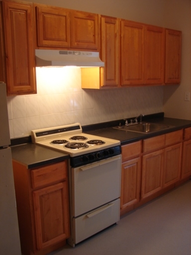 Kitchen Photo - 1705 W Erie Ave