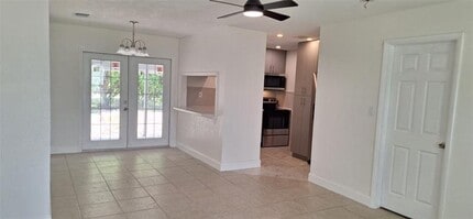 Building Photo - 1150 NW 23rd Ave