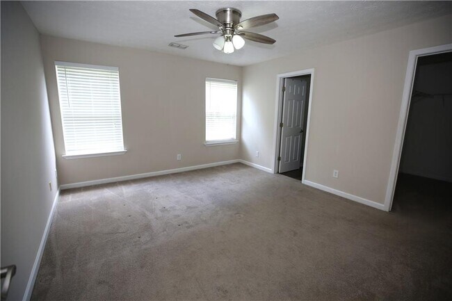 Foto del edificio - 514 Carrington Ct