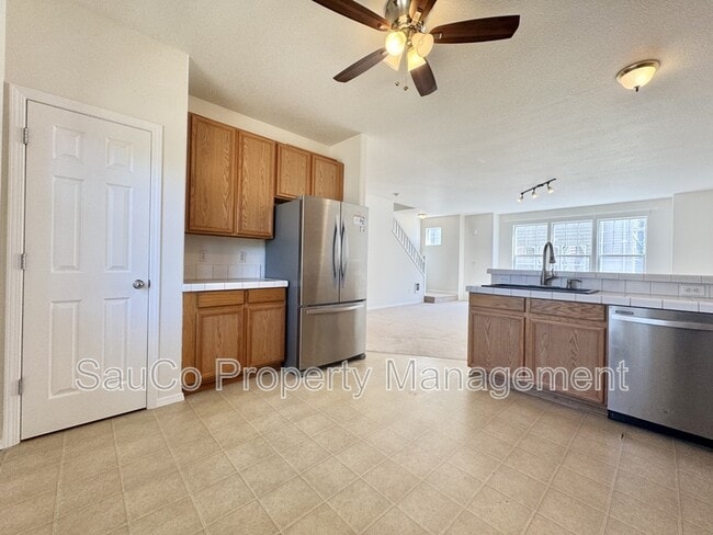 Building Photo - 12405 SW Cady Ln